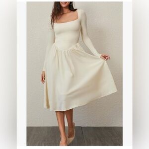 NWT CREAM DRESS-S